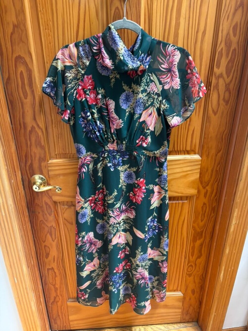 Vince Camuto Size 6 Floral Dress